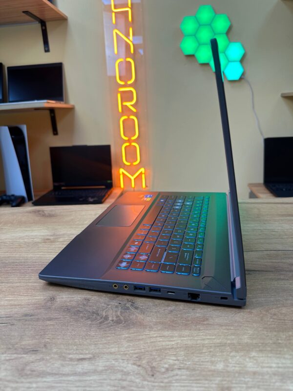 MSI Thin 15 B13VF (ТР)
