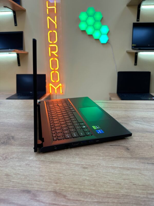 Acer Nitro V15 ANV15-52 (ТР)