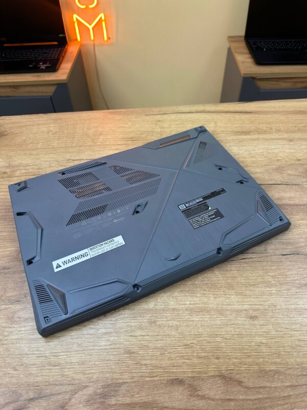 MSI Thin 15 B13VF (ТР)