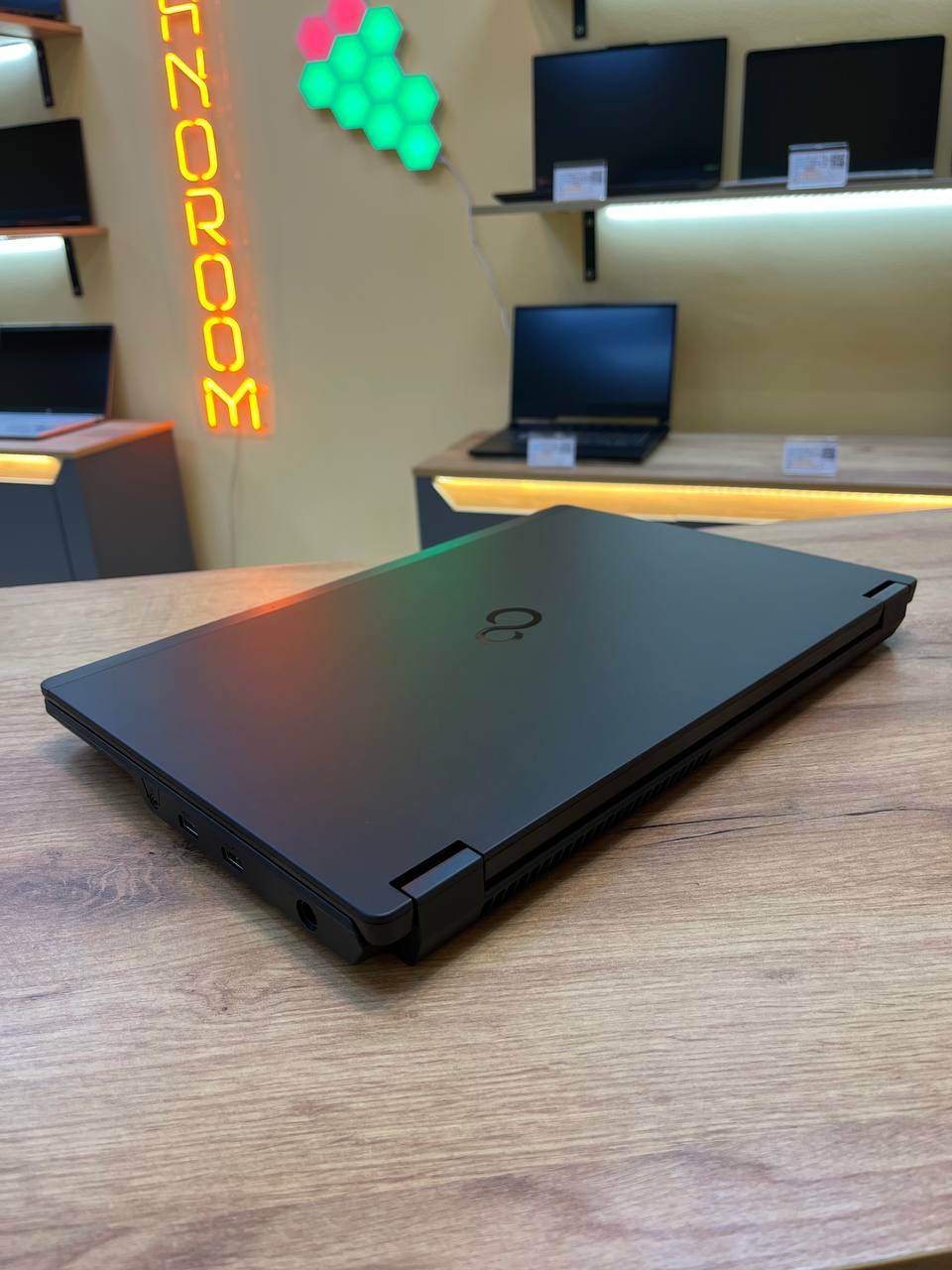 Бізнес ноутбук Fujitsu H780 (ТР) - Зображення 7