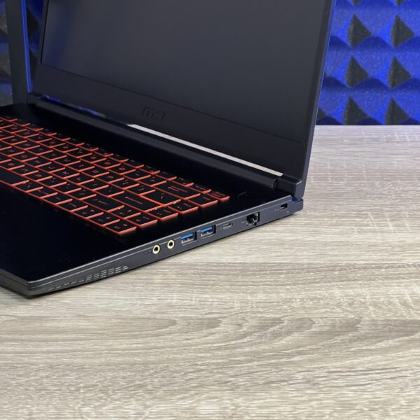 Ноутбук MSI GF63