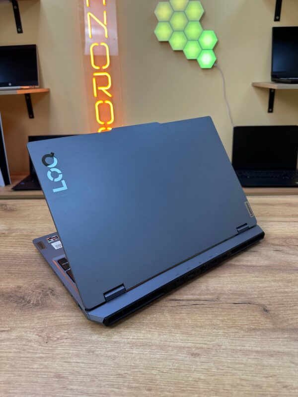 Lenovo LOQ 15ARP9 (TP)