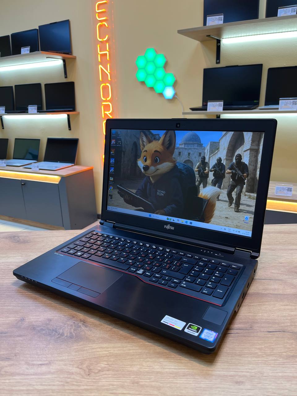 Бізнес ноутбук Fujitsu H780 (ТР) - Зображення 2