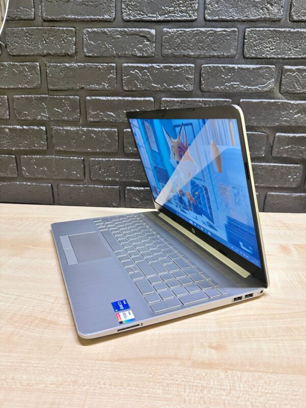 Сенсорний ноутбук HP Laptop 15-dw (ТР)