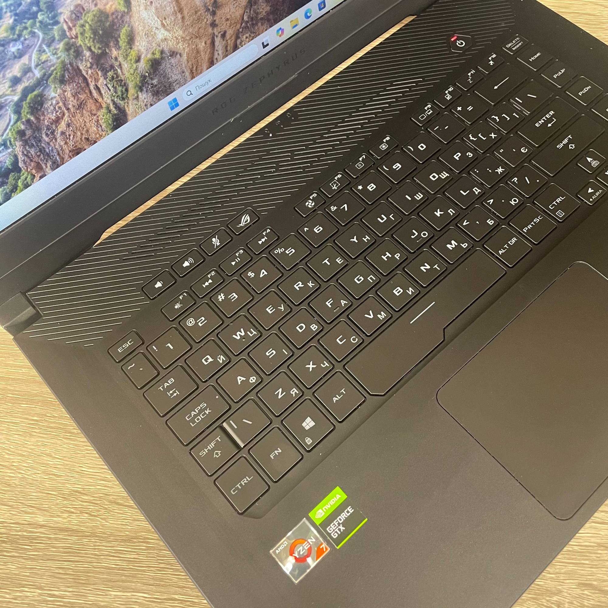 Ноутбук Asus Rog Zephyrus G15 GA502DU-BR7N6 - Зображення 4