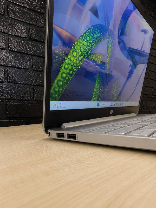 HP 15-ef