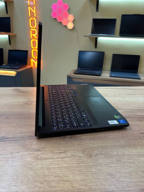 Ігровий ноутбук Lenovo IdeaPad Gaming 3 15IHU6 (ТР)