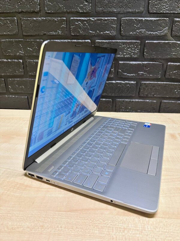 Сенсорний ноутбук HP Laptop 15-dw (ТР)